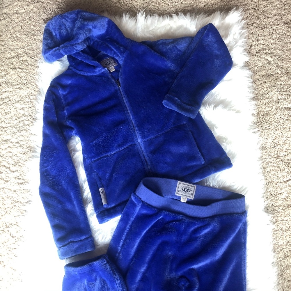 UGG Girls Size 8/10 Rare Sweatsuit